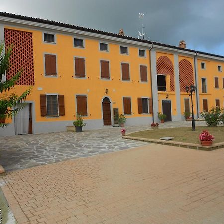 Agriturismo Monrabbioso Apartman Cereseto Kültér fotó